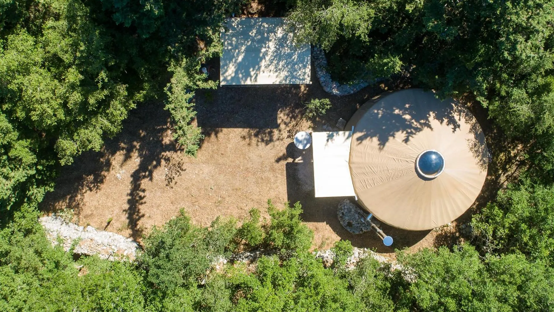 Luxusní stan Forest Yurt Lixouri Řecko